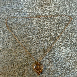 Women's Gold Heart Mom Necklace
